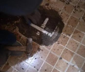 白城卫生间漏水维修公司为您分享下卫生间渗水如何处理及注意事项
